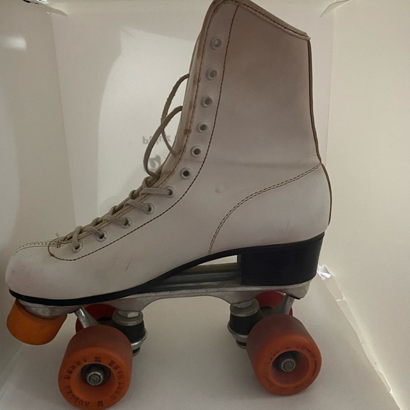 Vintage roller Derby skates, - Picture 2 of 3